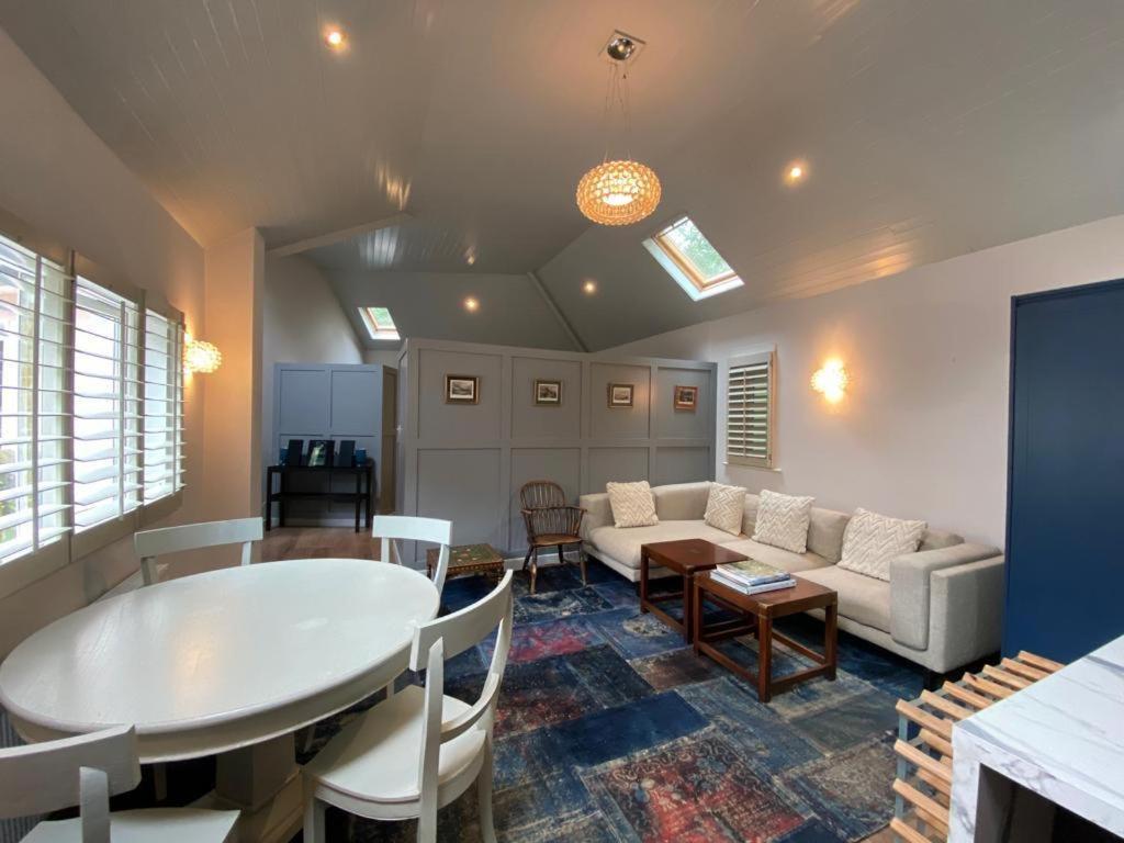 Gem In Connemara Flat Apartment อูคเทอราร์ด ภายนอก รูปภาพ